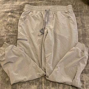 Figs foinlite collection scrub joggers size large color dark sage
